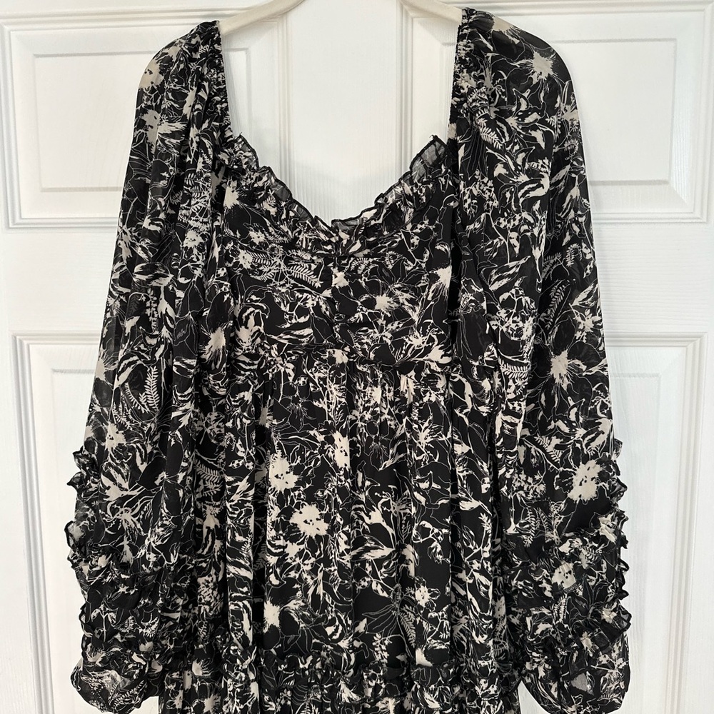 & Merci maxi black and white dress with sleeves. Only worn once.